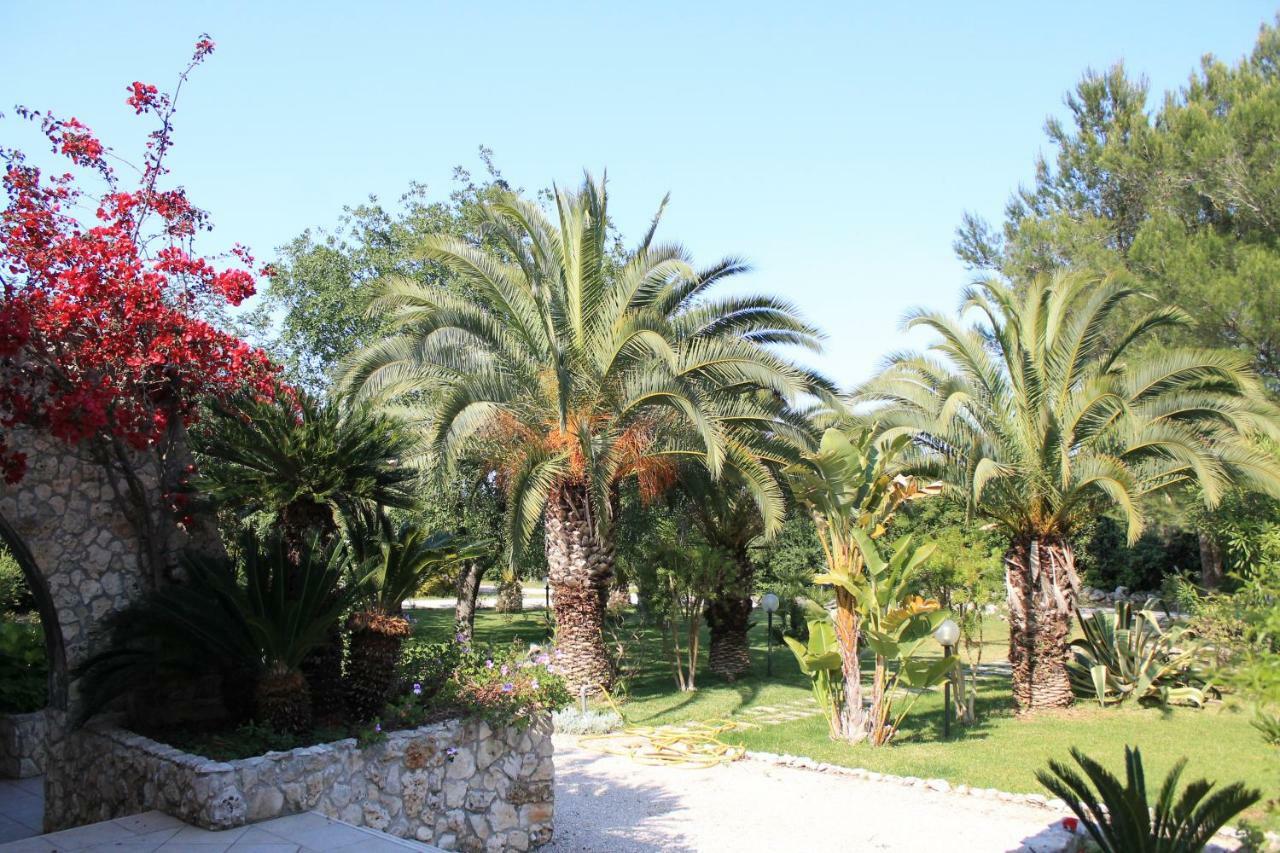 Bed and Breakfast La Macchia Melendugno Exterior foto