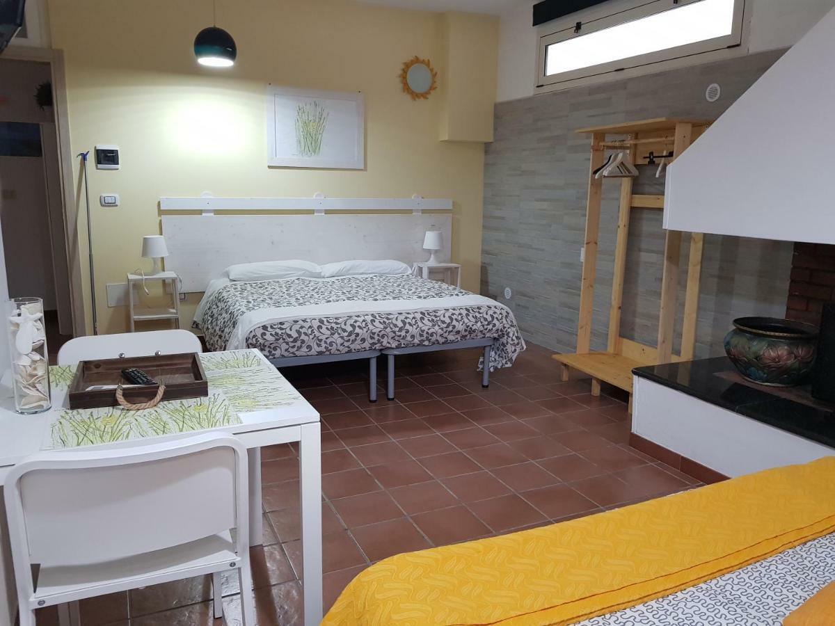 Bed and Breakfast La Macchia Melendugno Exterior foto